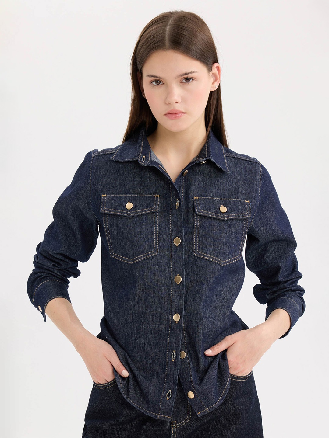 

DeFacto Women Spread Collar Solid Cotton Casual Shirt, Navy blue