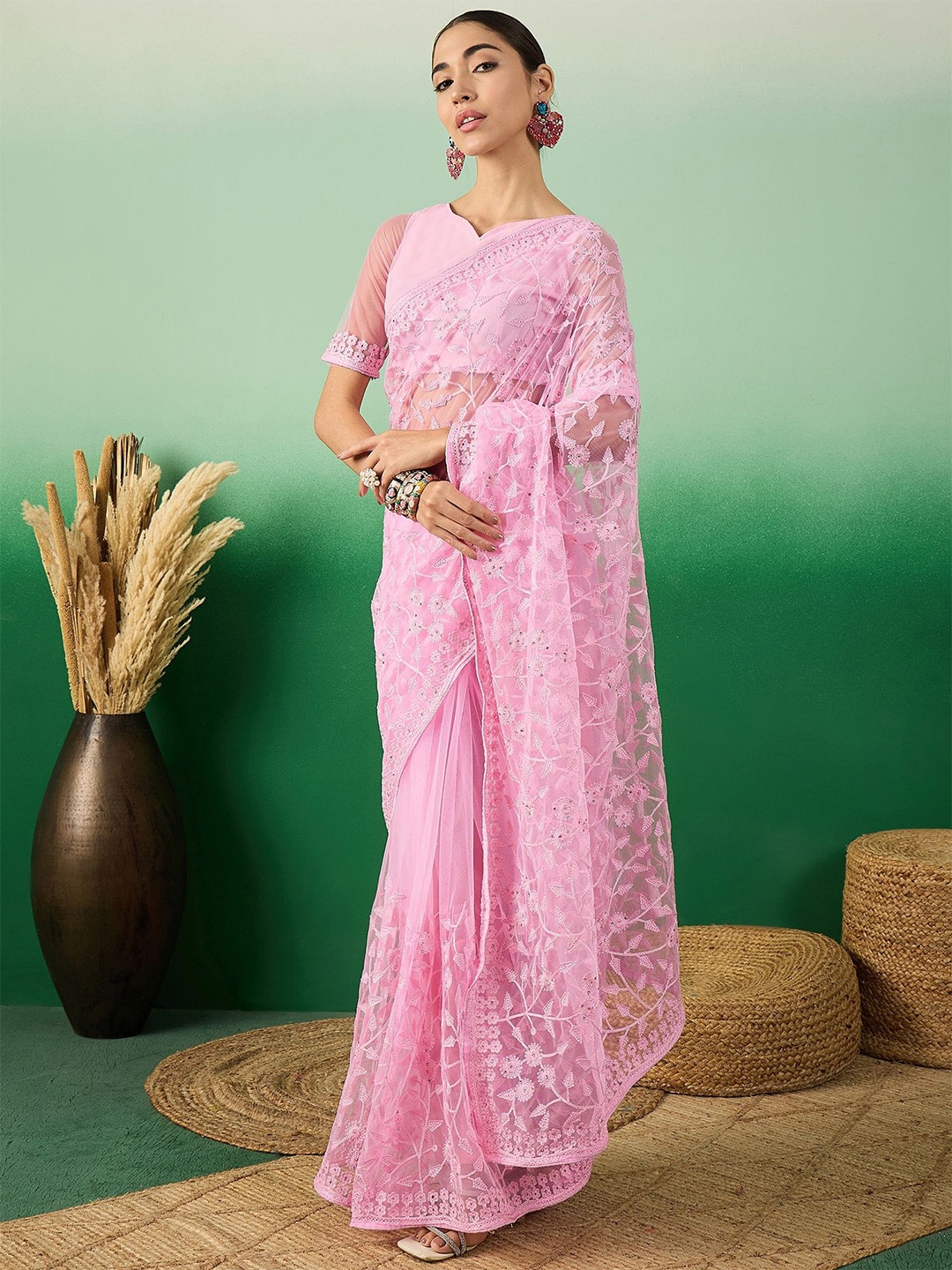 

DEVATITHI Embellished Embroidered Net Saree, Pink