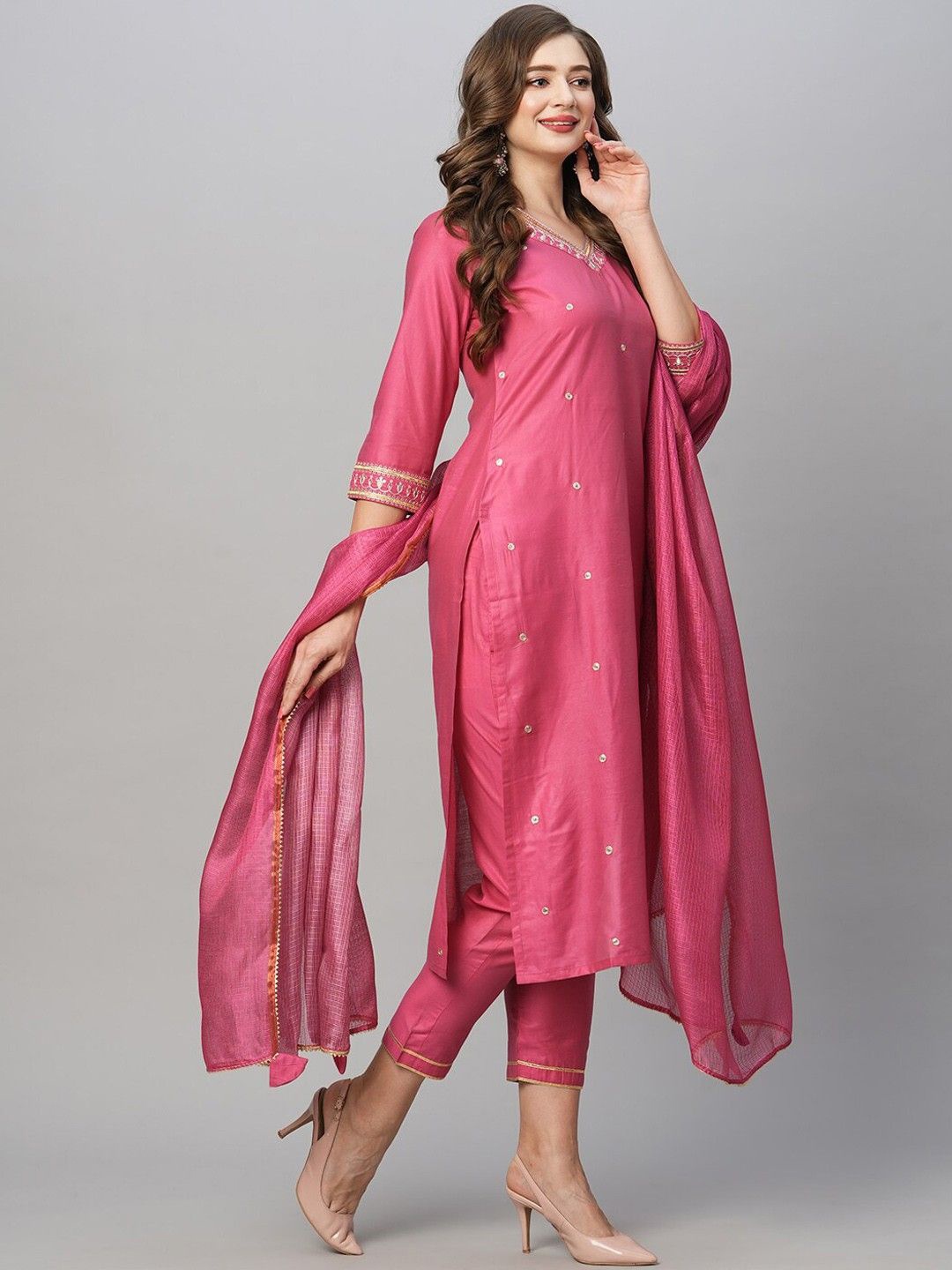 

DIVASTRI Floral Embroidered Sequinned Straight Kurta With Trousers And Dupatta, Pink