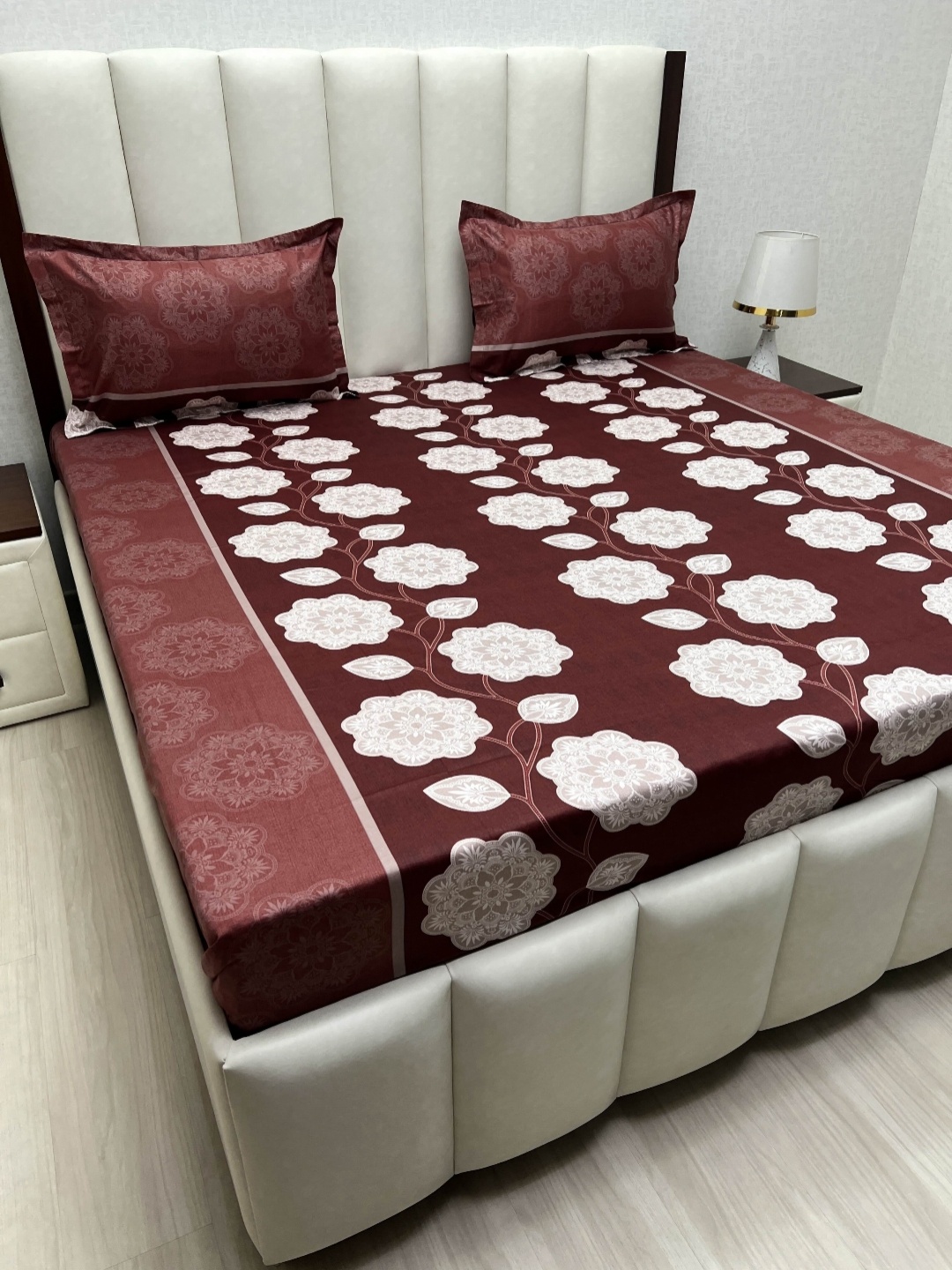 

Pure Decor passion fur Maroon Printed Pure Cotton 220 TC Queen Bedsheet Set -2.28m x 2.54m