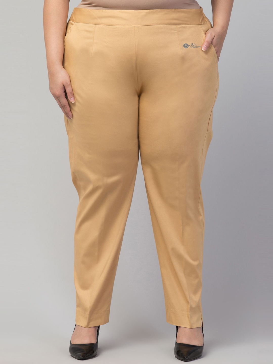 

STYLE PREZONE Women Relaxed Trousers, Cream