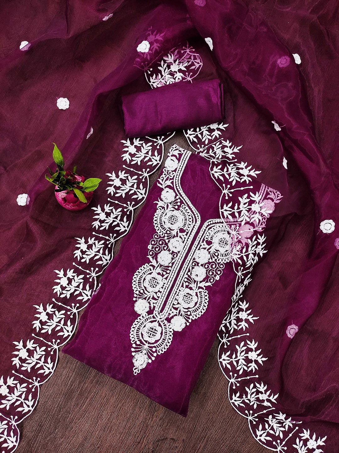 

SHADOW & SAINING Embroidered Organza Unstitched Dress Material, Purple