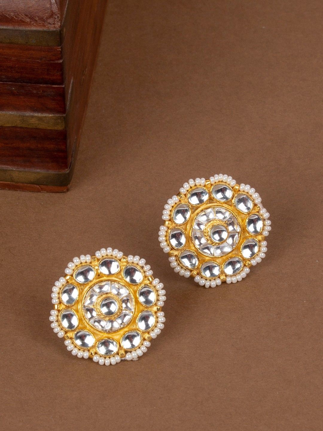 

House of Pataudi Gold Plated Kundan Stones Studded And Beaded Floral Shaped Studs