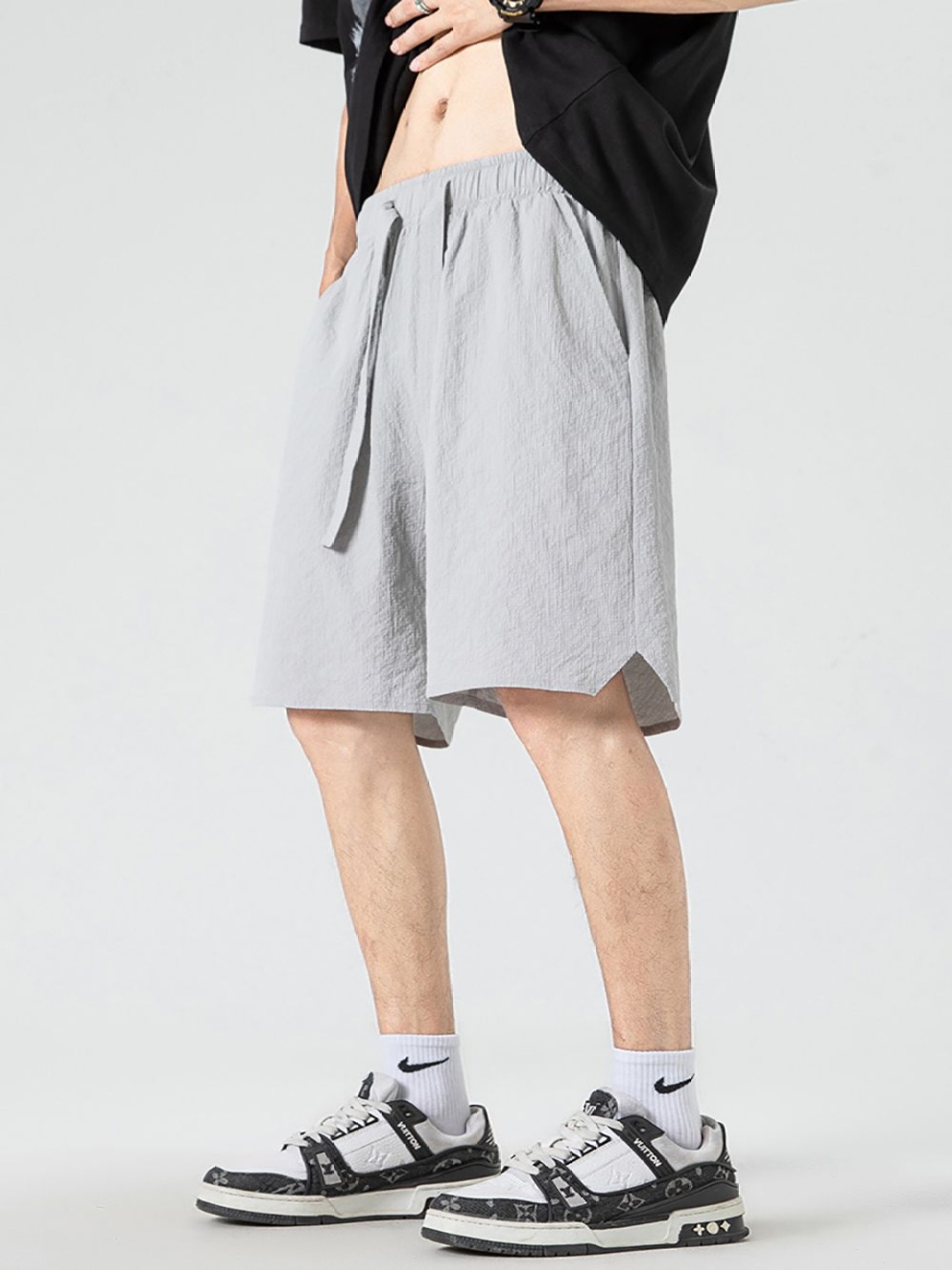 

StyleCast x Revolte Men Loose Fit Shorts, Grey