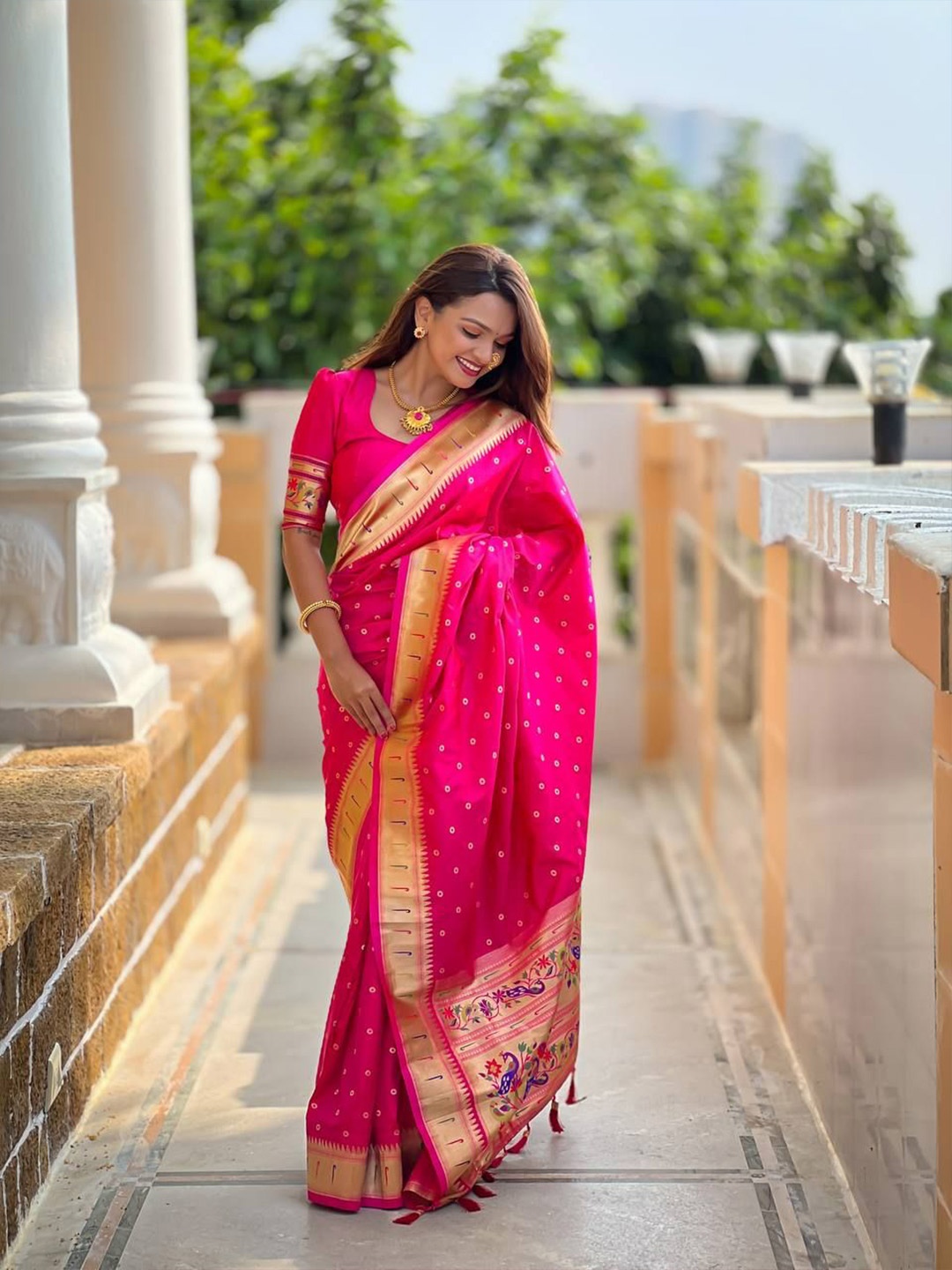 

bansari textiles Woven Design Zari Banarasi Saree, Pink