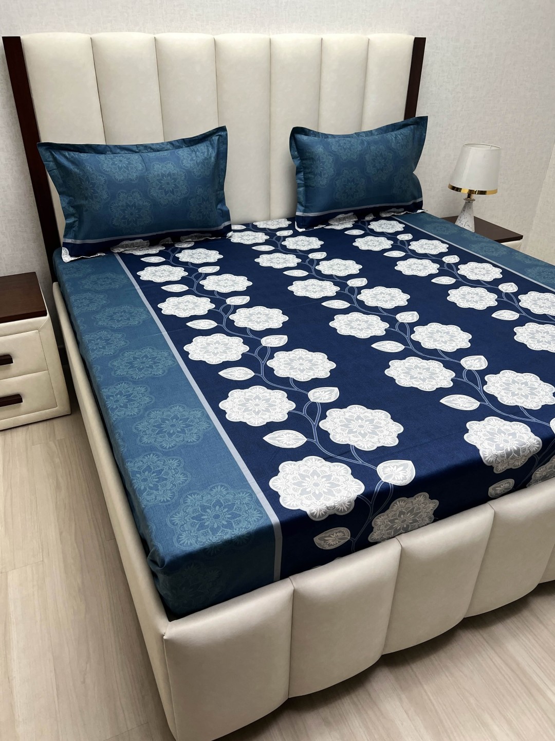 

Pure Decor passion fur Blue Printed Pure Cotton 210 TC Queen Bedsheet Set- 2.28 m x 2.54 m