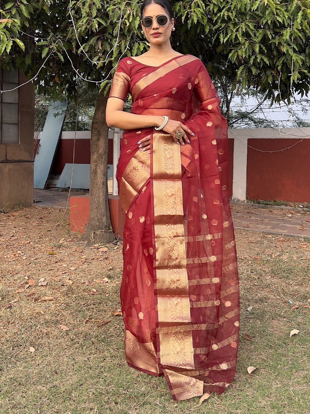 

bansari textiles Woven Design Zari Organza Saree, Red