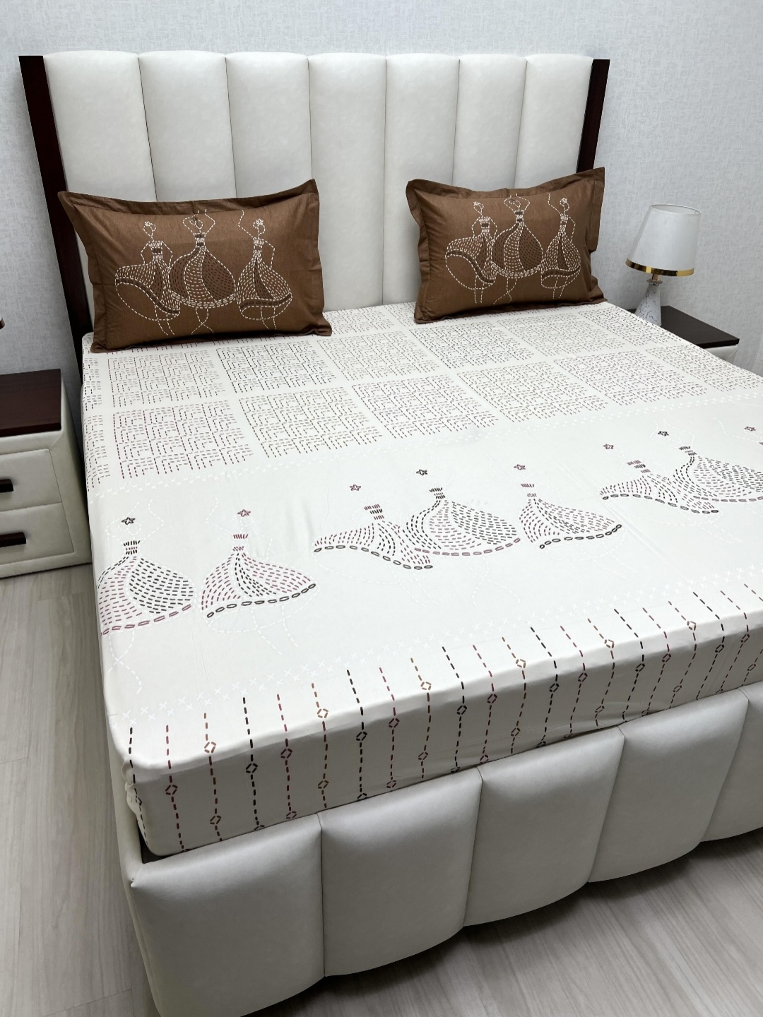 

Pure Decor Cotton King Size Double Bed Bedsheet With 2 Pillow Covers 2.74m X 2.74m, Brown