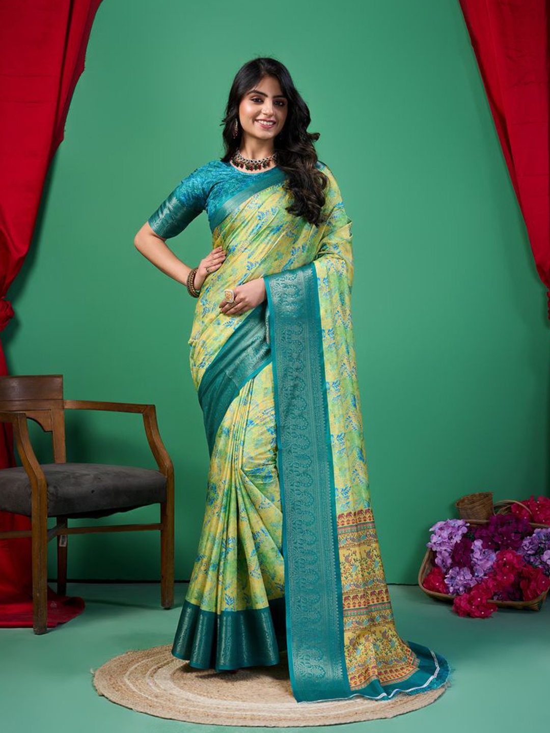 

Fashion FRICKS Floral Printed Saree With Blouse Piece, Green