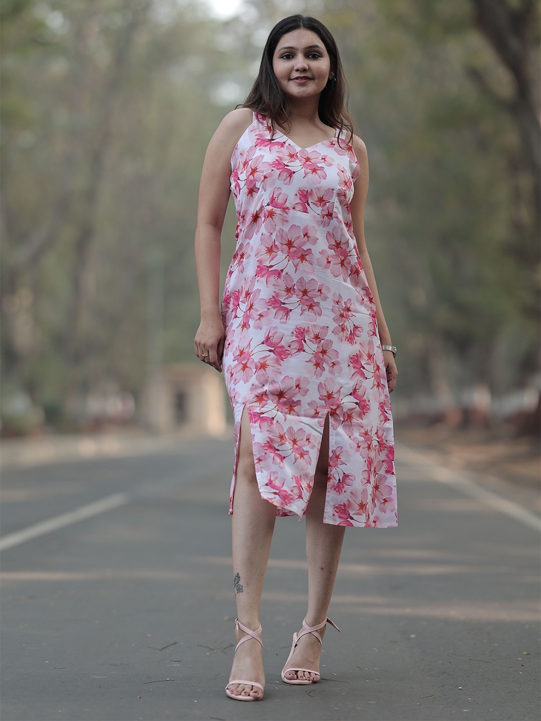 

Swarna Akriti Floral Dyed A-Line Dress, White