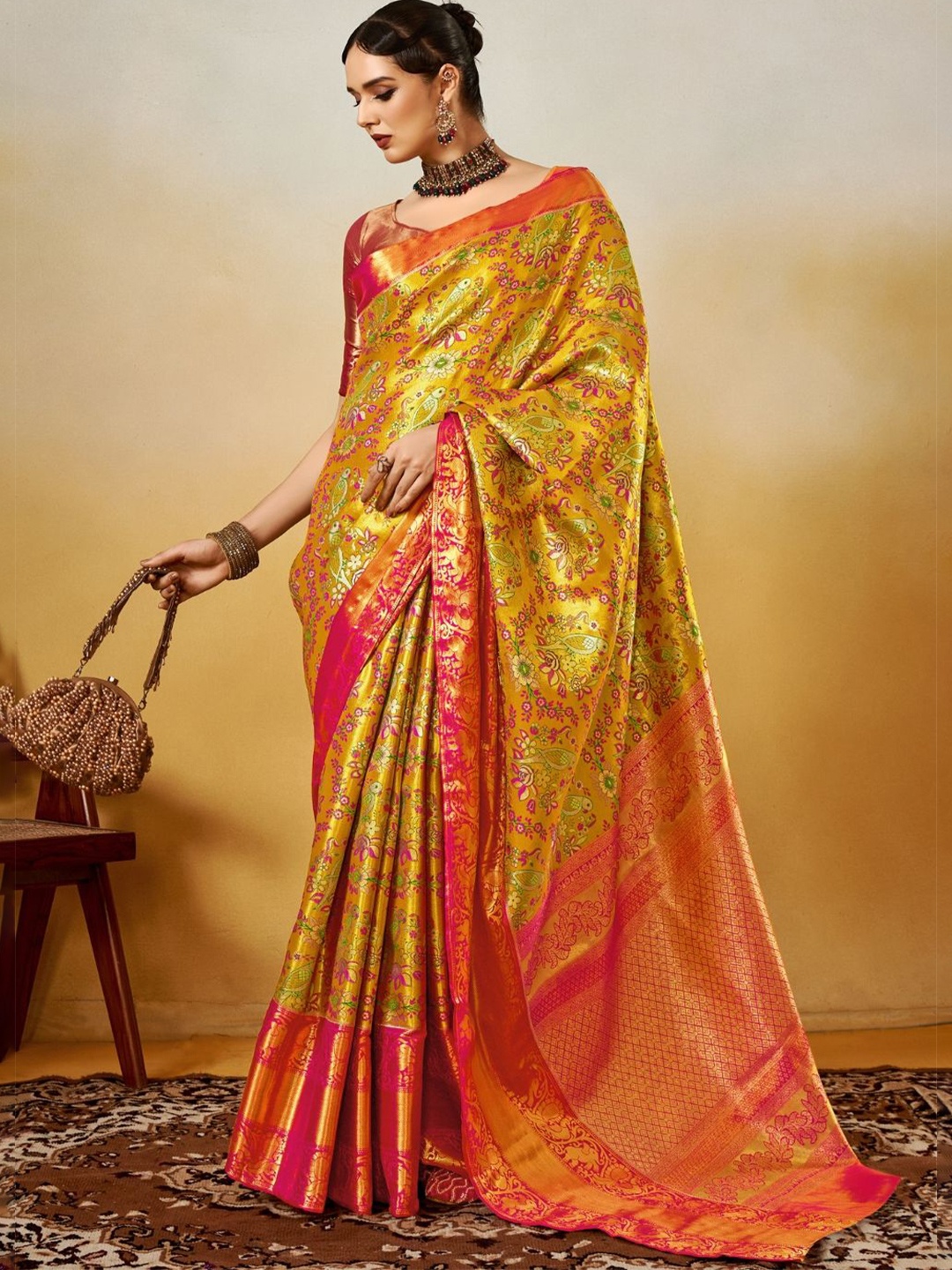 

BLENDIFY Woven Design Zari Silk Blend Banarasi Saree, Gold