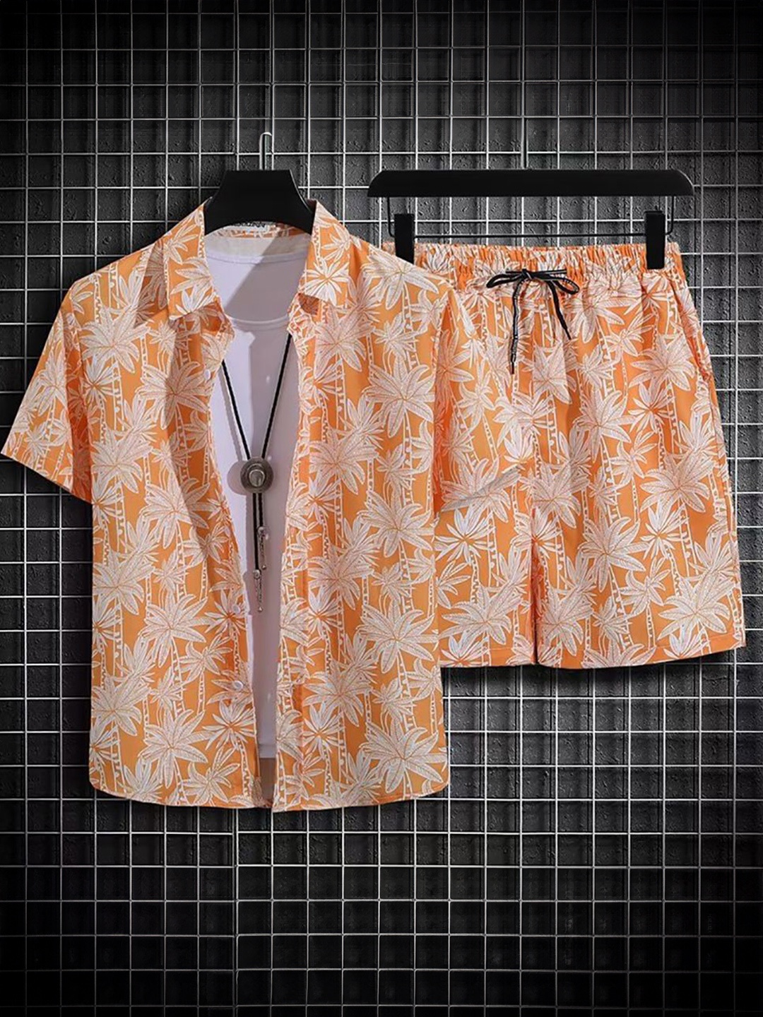 

StyleCast x Revolte Printed Shirt With Shorts & T-Shirt, Orange