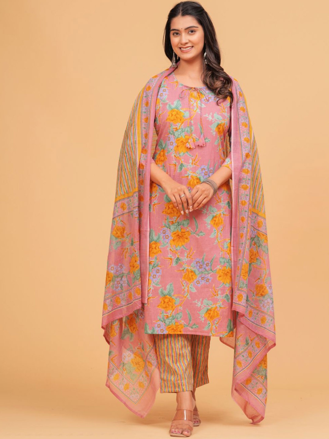

yaltas Women Floral Printed Regular Kurta with Trousers & With Dupatta, Pink