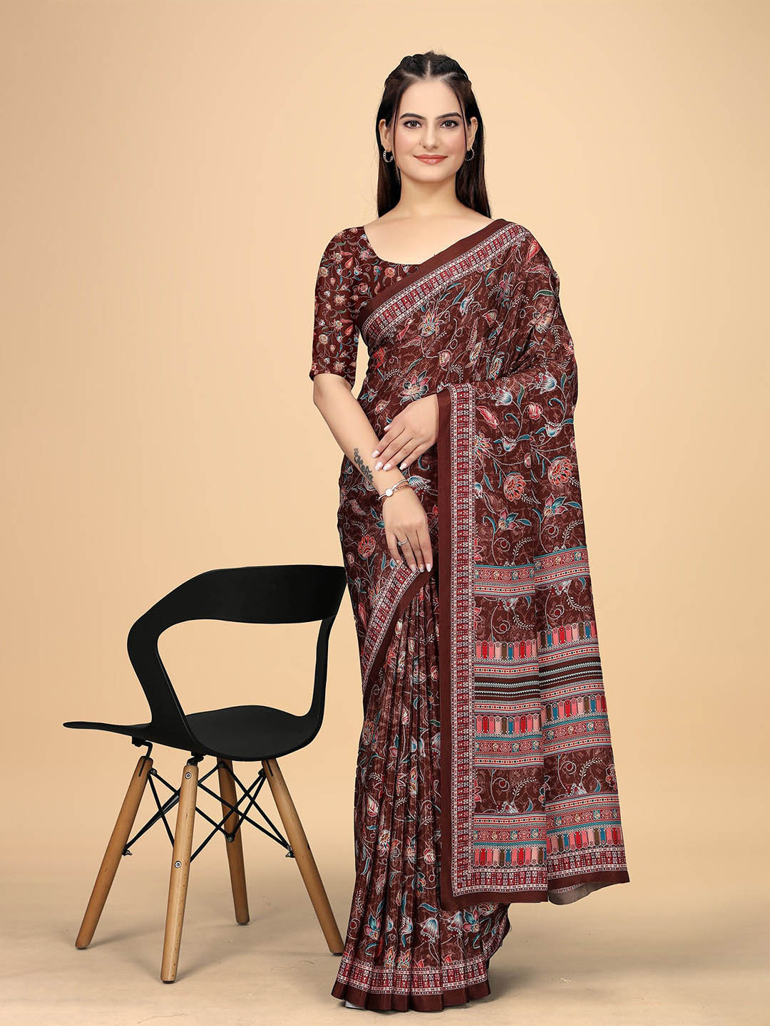 

K 5 Fashion Floral Pure Crepe Saree, Maroon