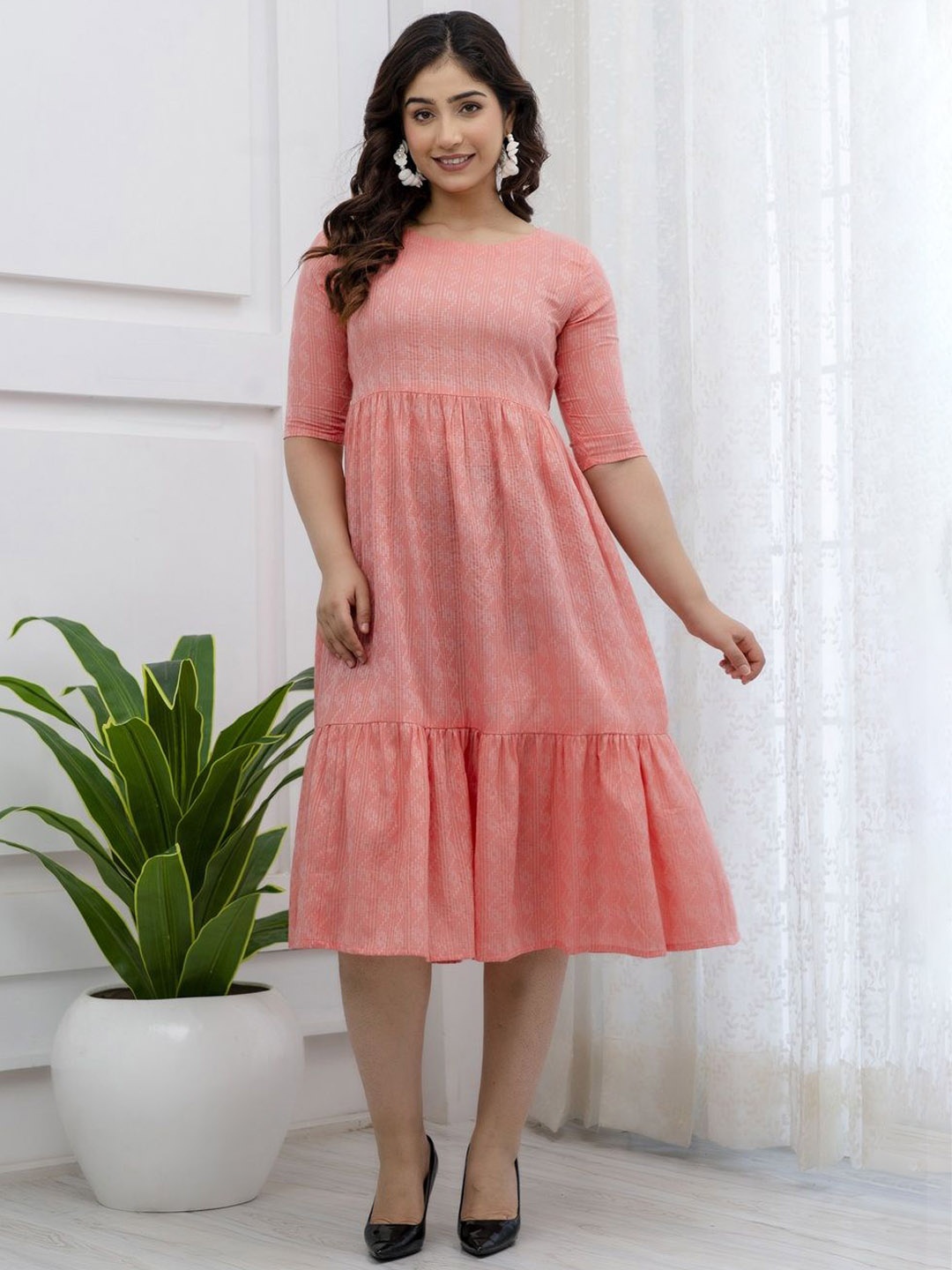 

Jollity Striped Round Neck Empire Anarkali Kurta, Peach