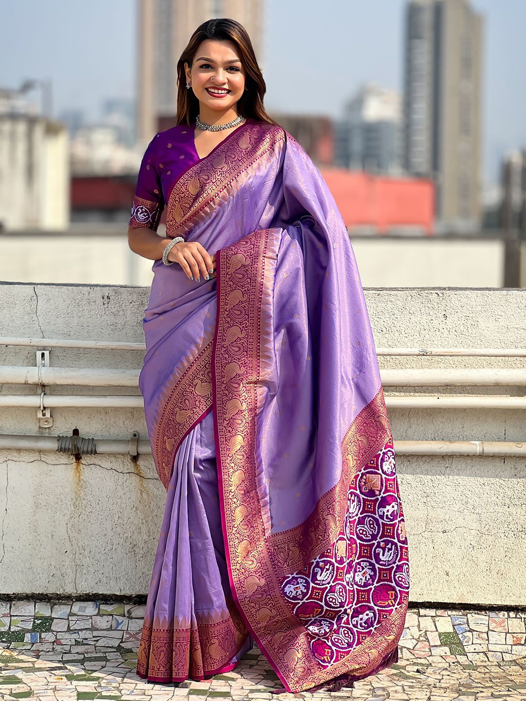 

Panzora Woven Design Zari Tissue Designer Patola Saree, Lavender