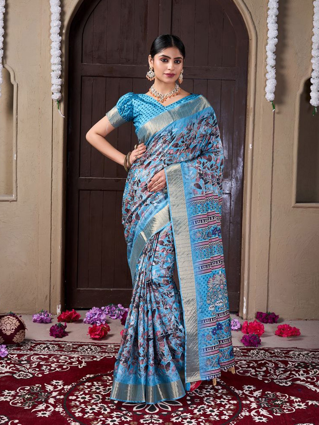 

Fashion FRICKS Floral Zari Saree, Blue