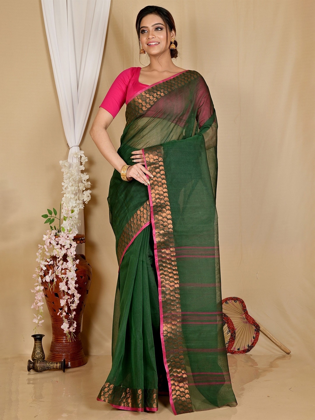

PuJoy Woven Design Pure Cotton Taant Saree, Green