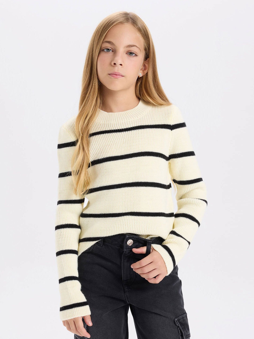 

DeFacto Girls Striped Pullover, Beige
