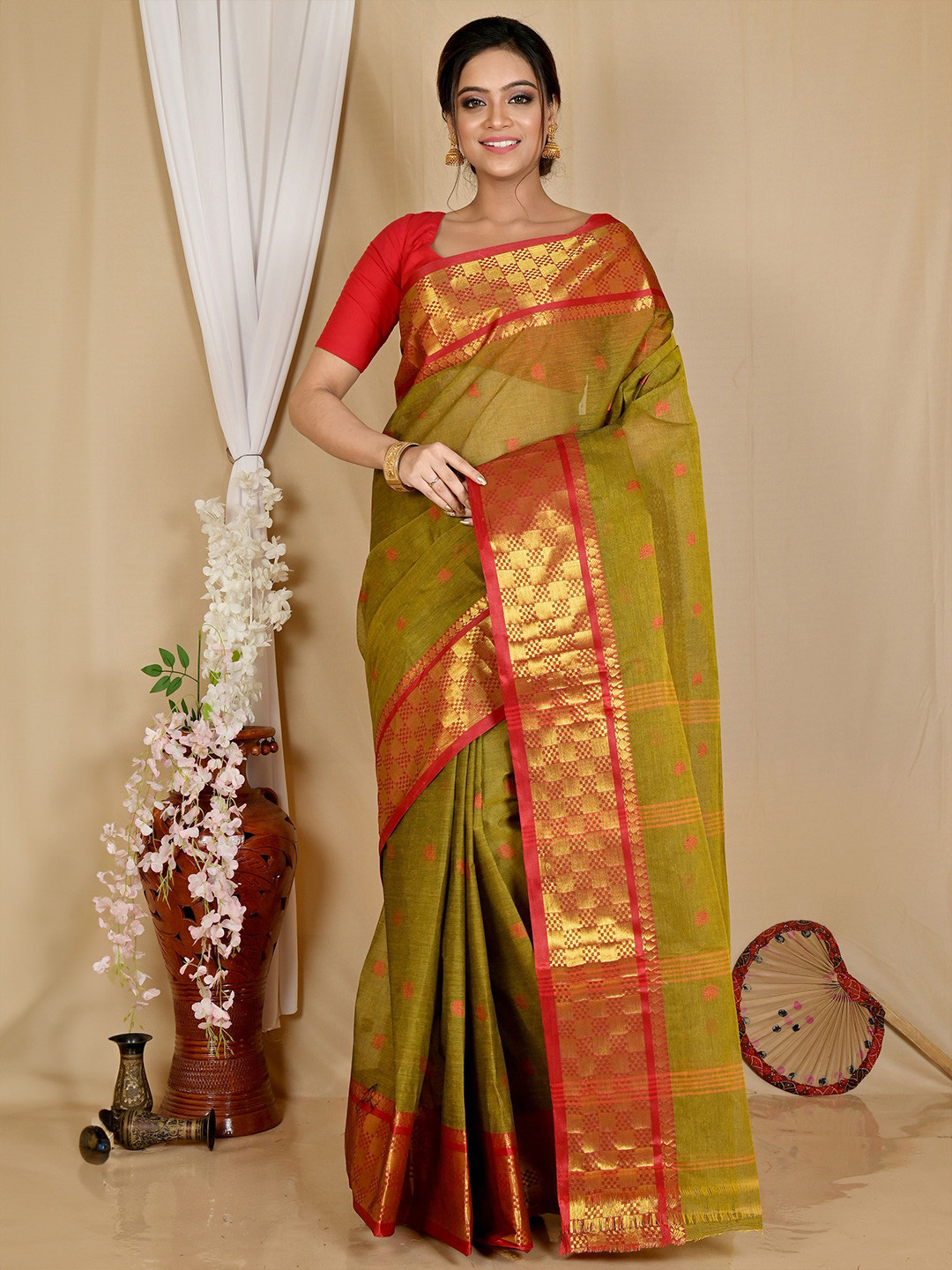 

DipDiya Woven Design Zari Pure Cotton Taant Saree, Green