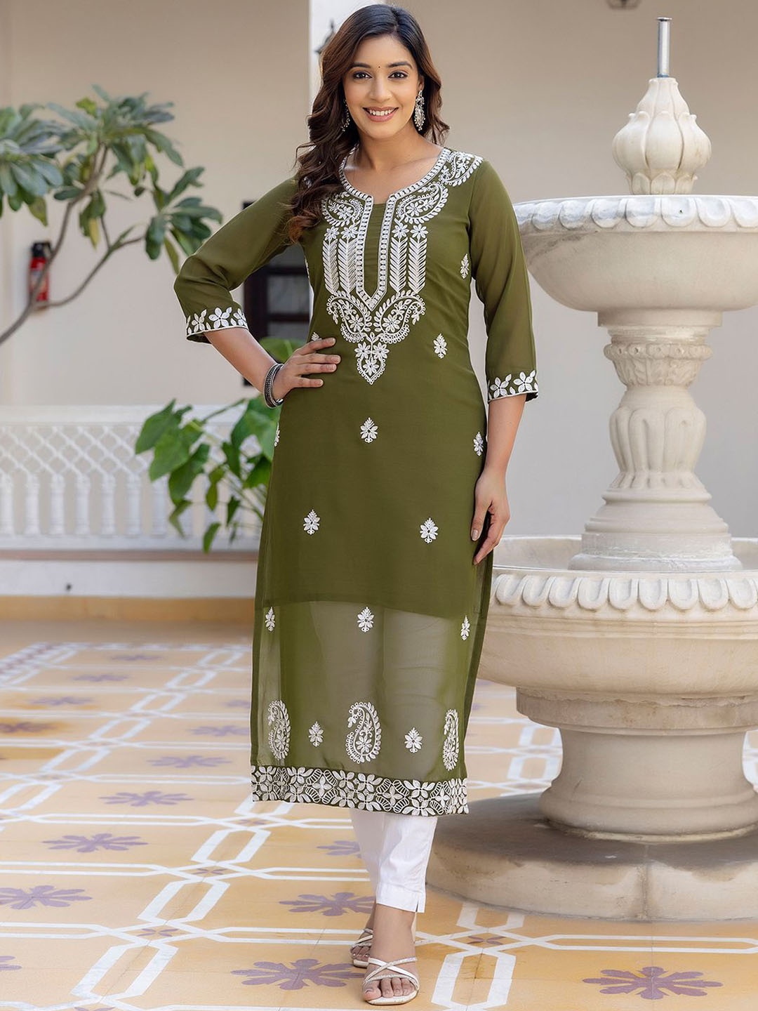 

KALINI Ethnic Motifs Embroidered Chikankari Cotton Straight Kurta, Green