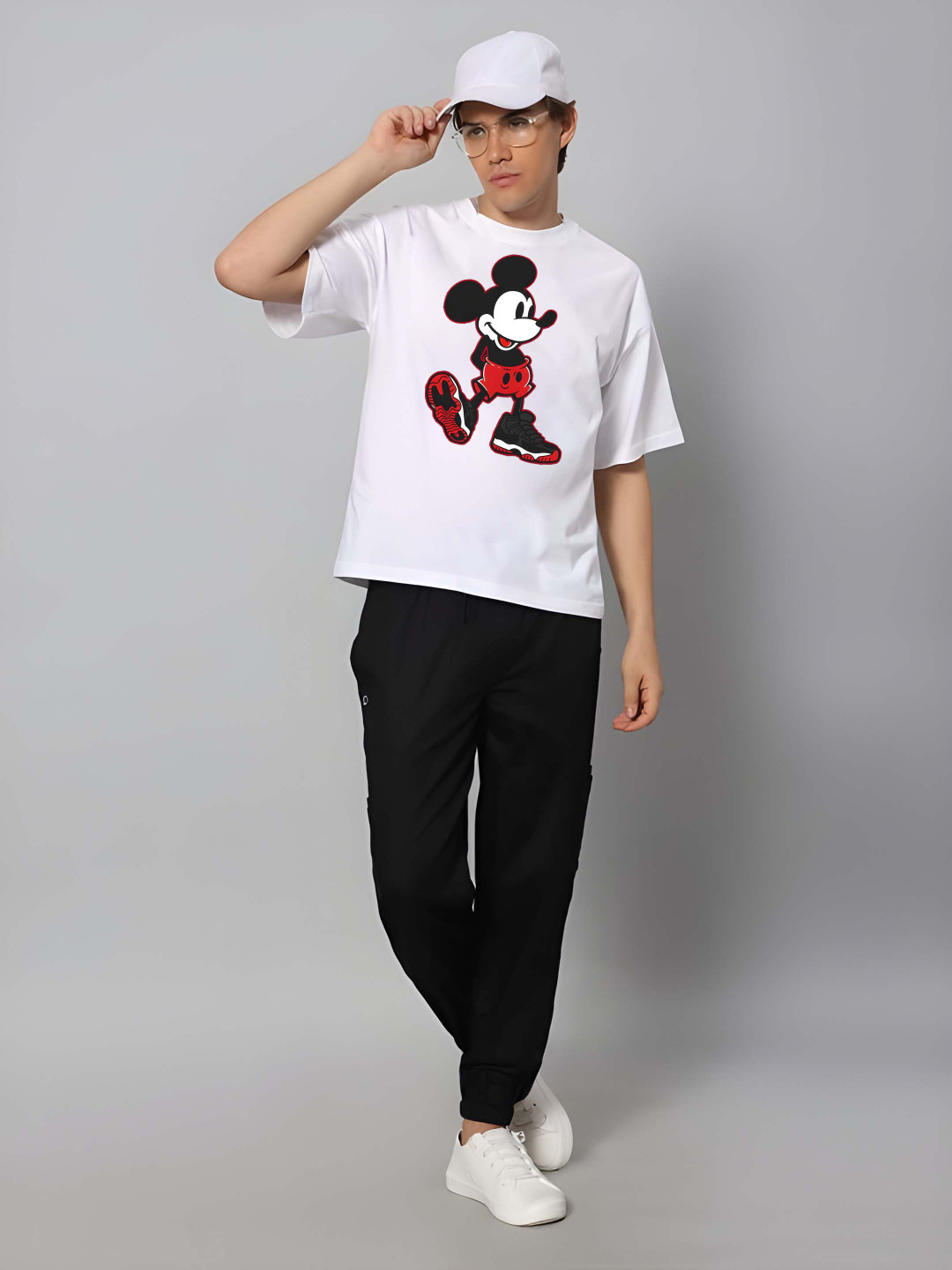 

BOWLIFESTYLE Men Mickey Mouse Graphic Printed Round Neck Cotton Oversized T-shirt, White