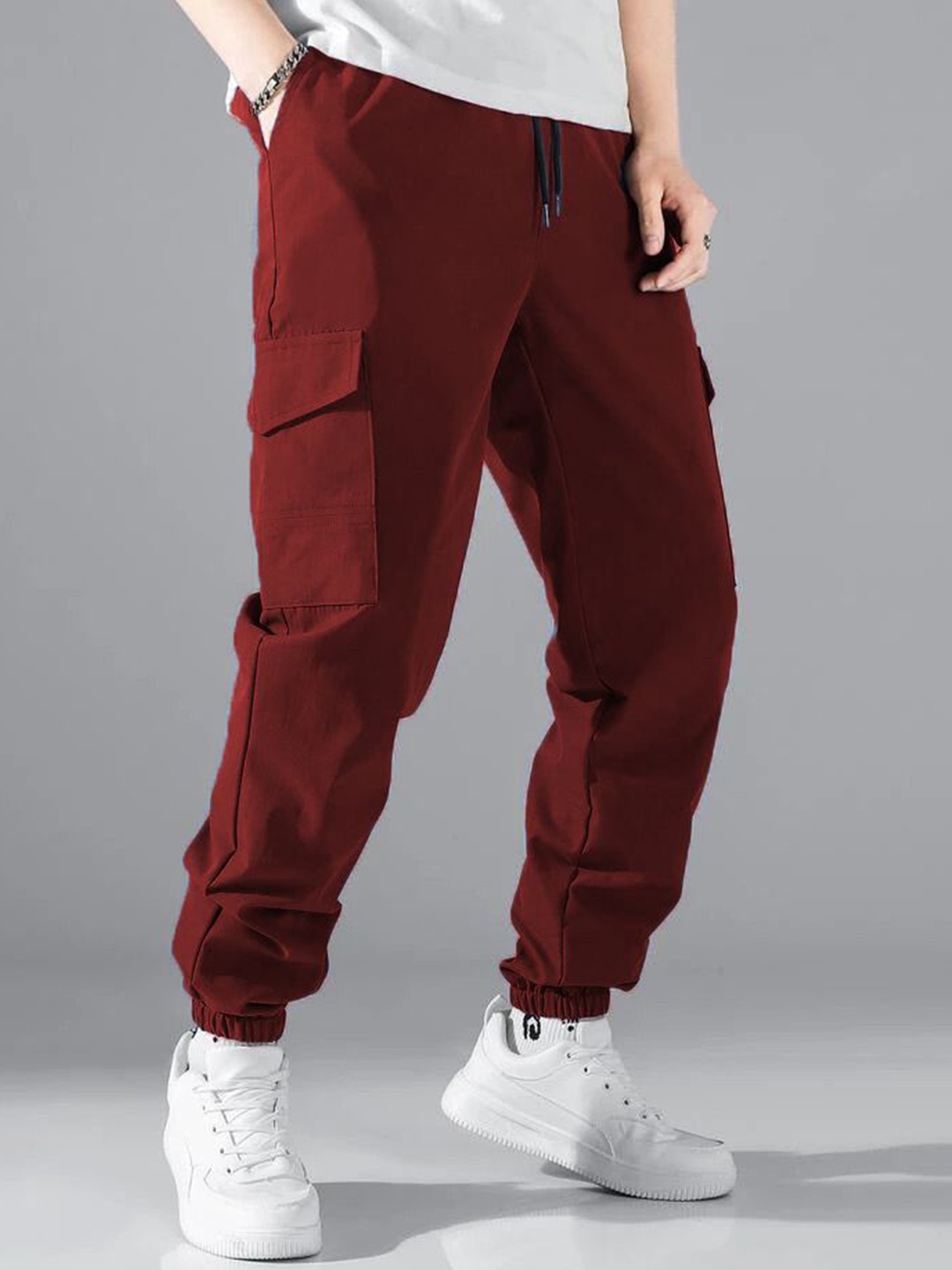 

TABADTOD Men Striped Relaxed Loose Fit Trousers, Maroon