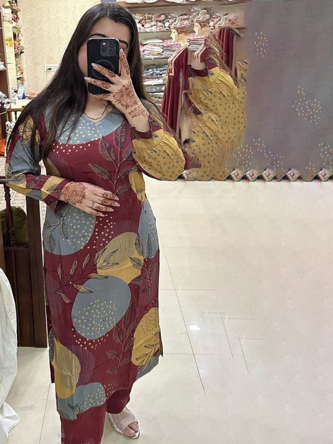 

Rujave Floral Printed V-Neck Straight Kurtas, Brown
