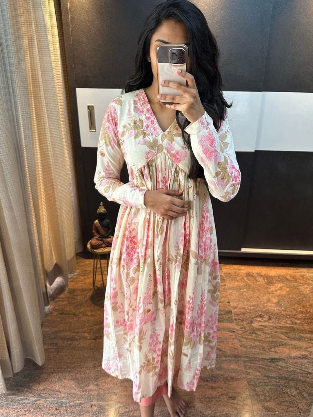 

Rujave Floral Printed V-Neck Anarkali Kurtas, Pink