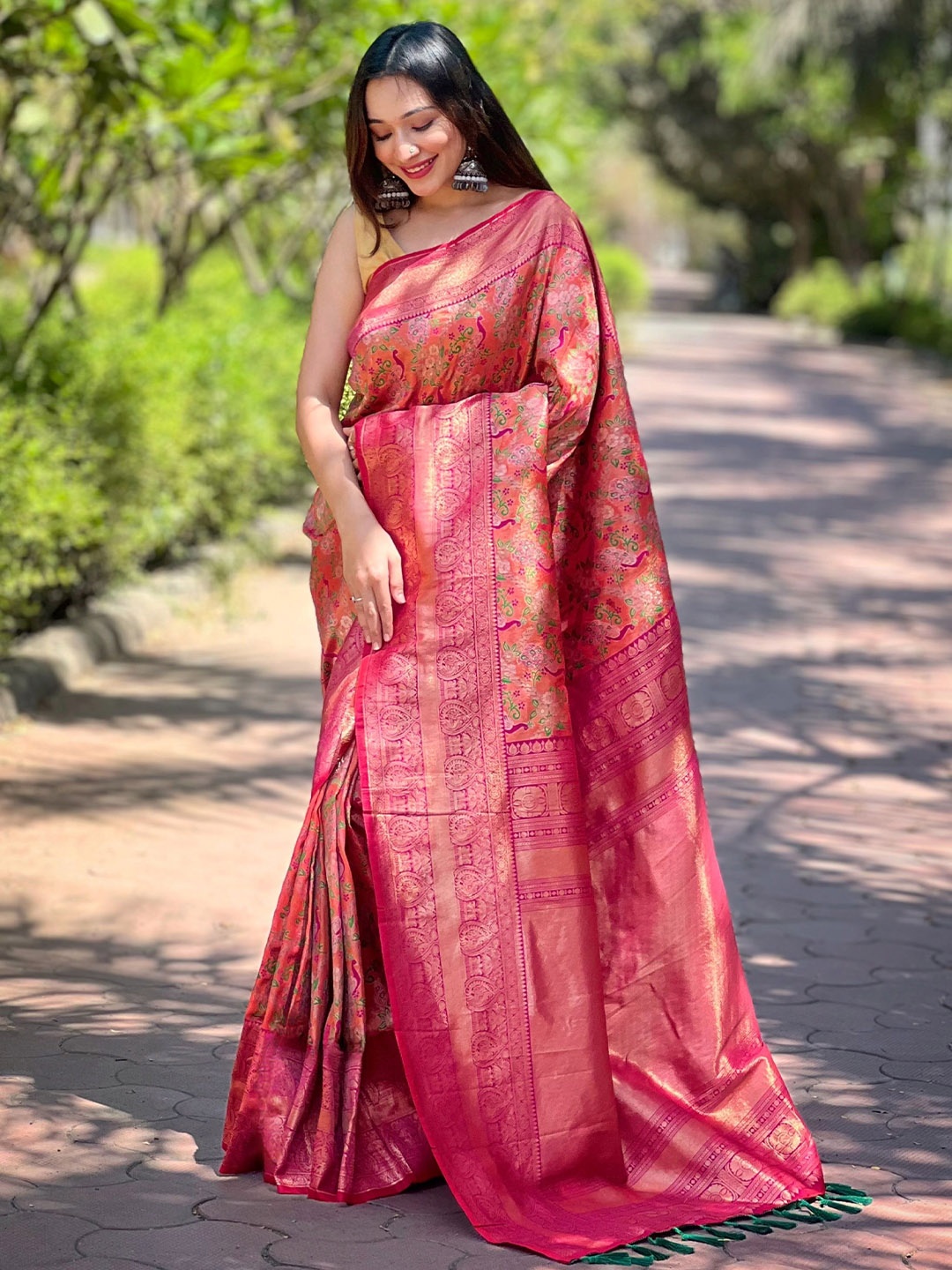

HEER FASHION Woven Design Zari Banarasi Saree, Orange
