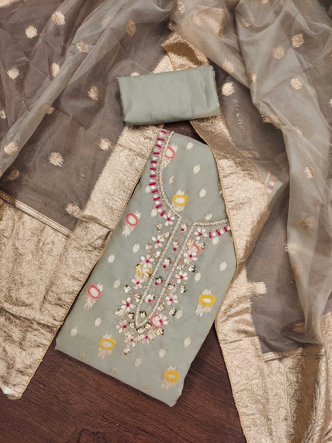 

Blissta Floral Embellished Unstitched Dress Material, Grey