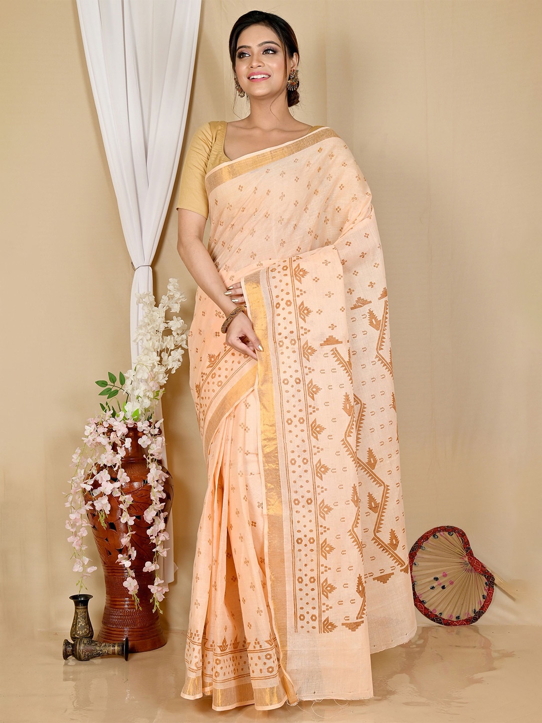 

PuJoy Woven Design Pure Cotton Taant Saree, Cream