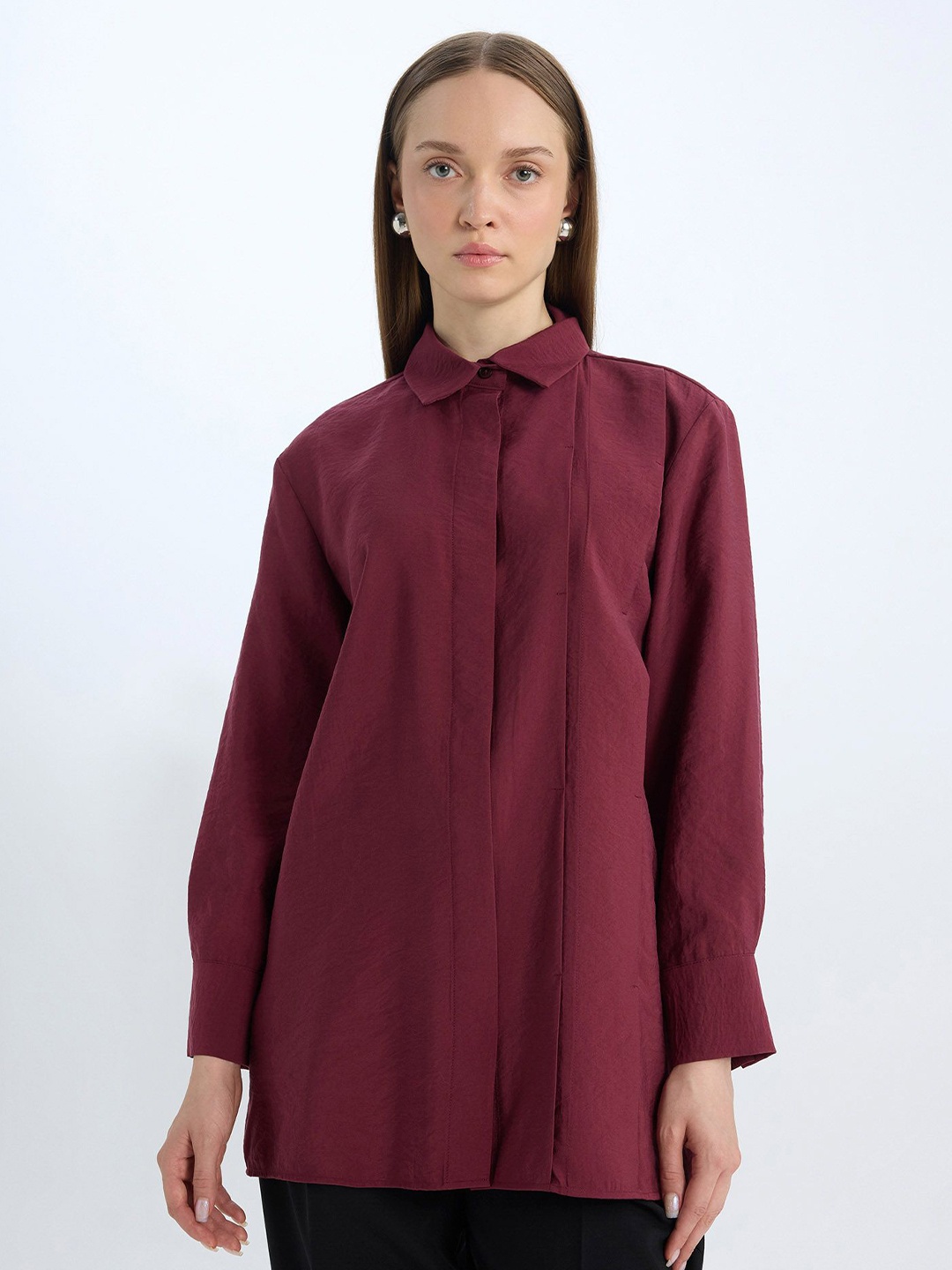 

DeFacto Women Shirt-Collar Long-Line Shirt, Burgundy