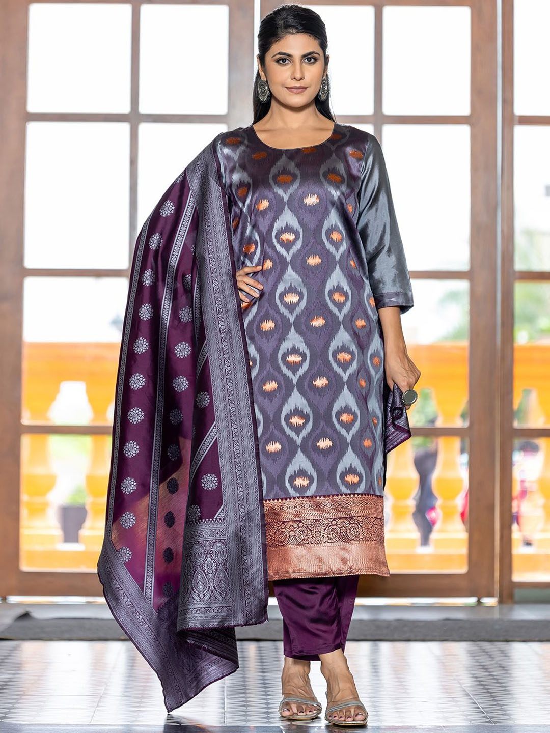 

KALINI Ethnic Motifs Woven Design Straight Kurta With Trousers And Dupatta, Lavender