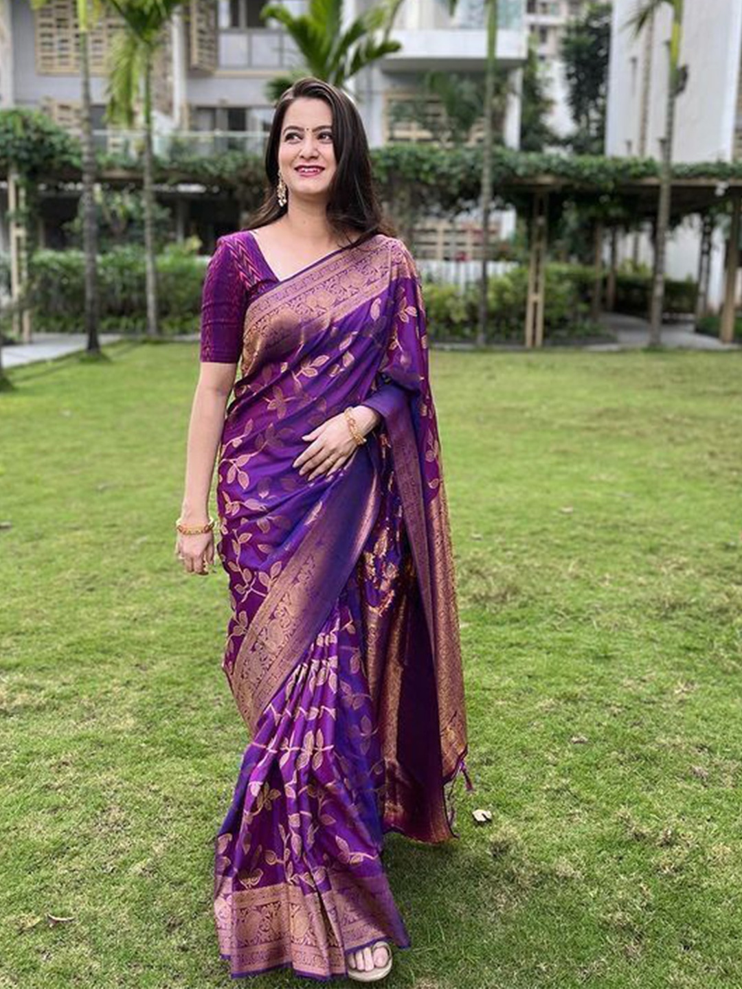 

bansari textiles Woven Design Zari Kanjeevaram Saree, Purple