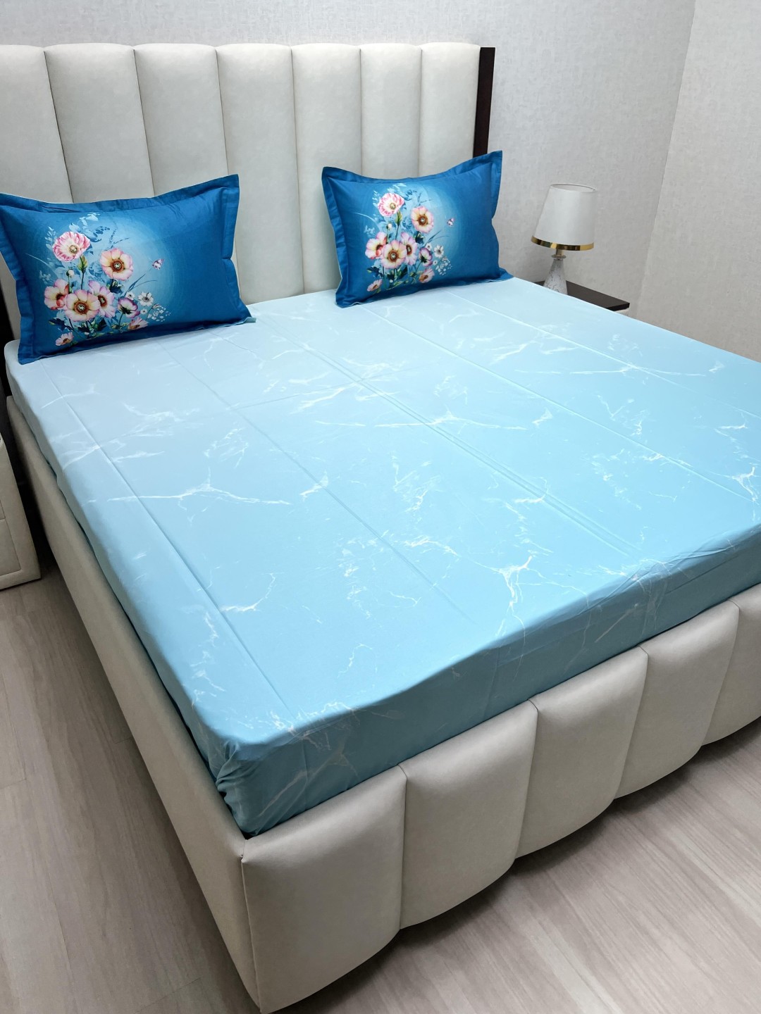 

Pure Decor Royal Majestic Blue Printed Pure Cotton 330 TC King Bedsheet Set 2.74 x 2.74 m