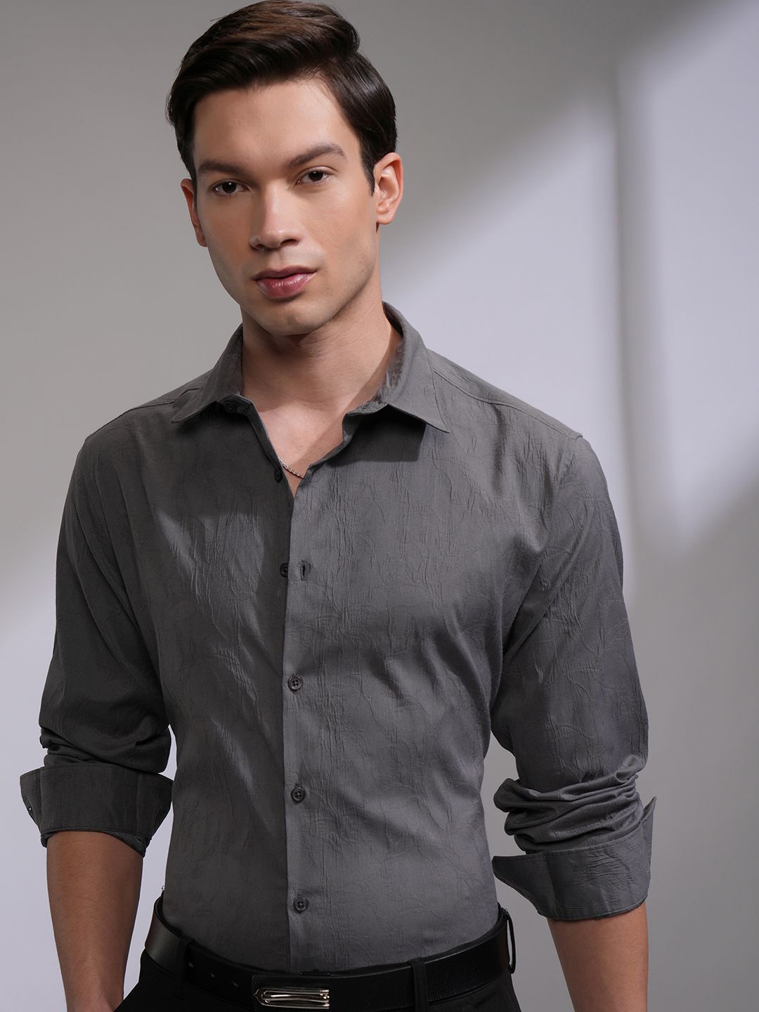

HIGHLANDER Men Spread Collar Textured Formal Shirt, Grey