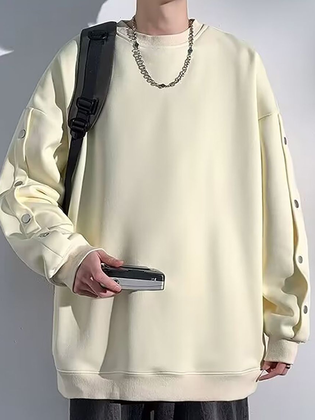 

StyleCast x Revolte Men Longline Sweatshirt, Beige