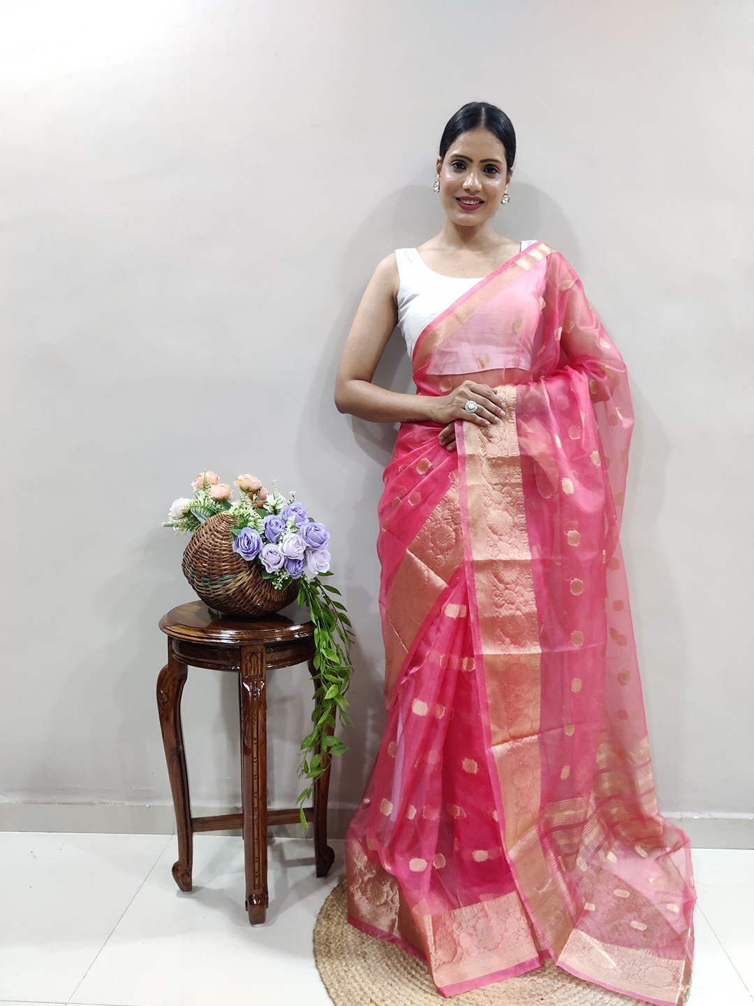

bansari textiles Woven Design Zari Saree, Pink