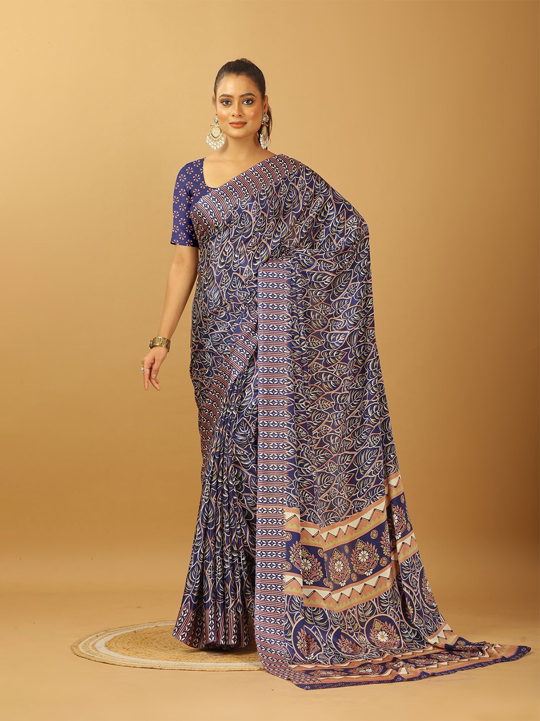 

NIRMAL CREATION Floral Printed Pure Crepe Saree, Navy blue