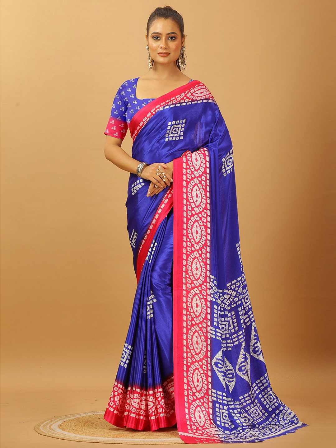 

A.V.M. SILK MILLS Geometric Printed Saree, Blue