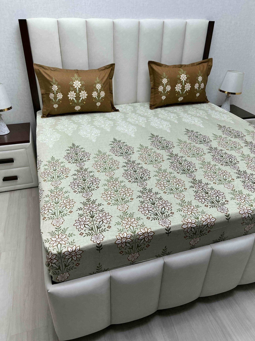 

Pure Decor Cotton King Size Double Bed Bedsheet With 2 Pillow Covers 2.74m X 2.74m, Green