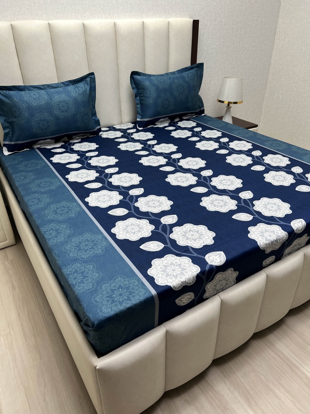 

Pure Decor Passion Fur Blue Printed Pure Cotton 240 TC Queen Bedsheet Set 2.28 m x 2.54 m