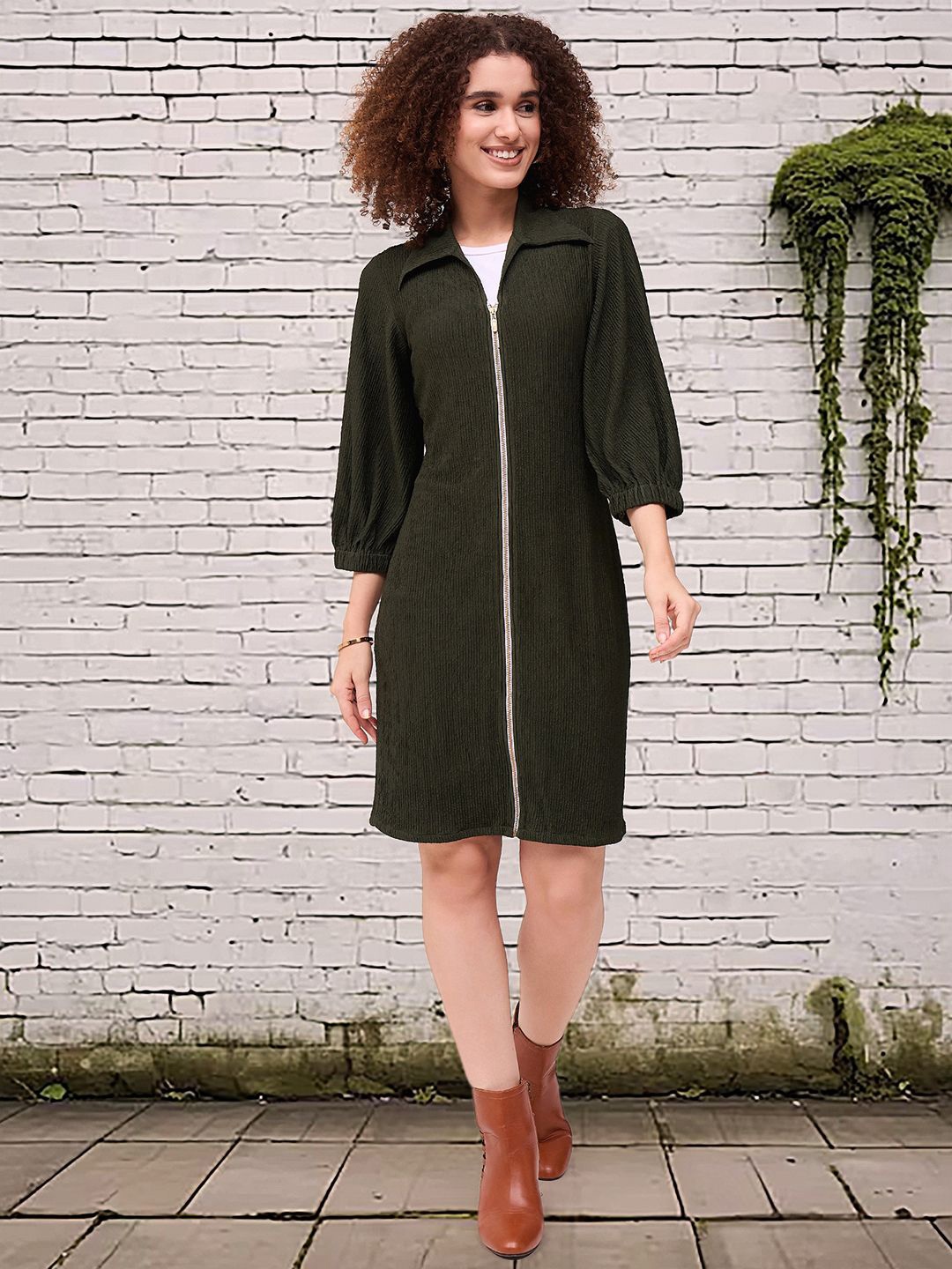 

DressBerry Women Self Design Puff Sleeve Bodycon Dress, Green
