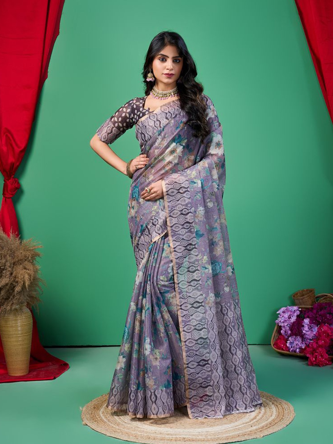 

Fashion FRICKS Floral Printed Zari Saree, Grey