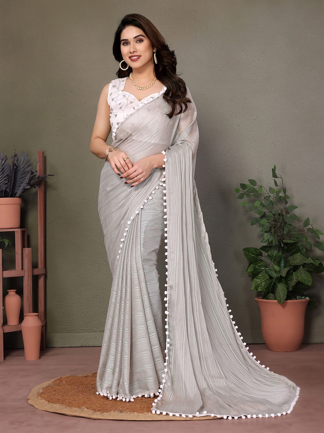 

Munir Striped Silk Blend Saree, Grey