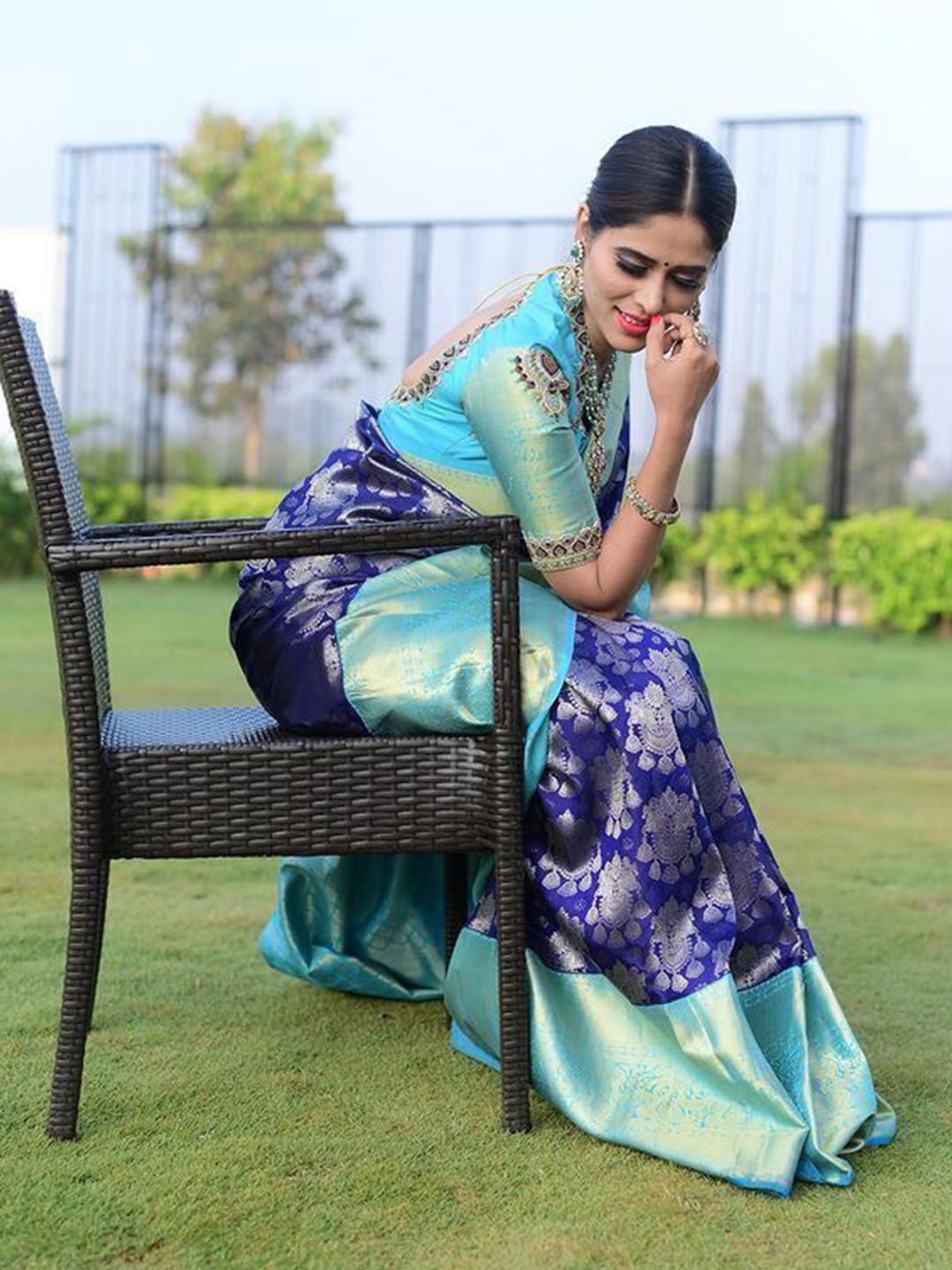 

bansari textiles Woven Design Banarasi Saree, Blue