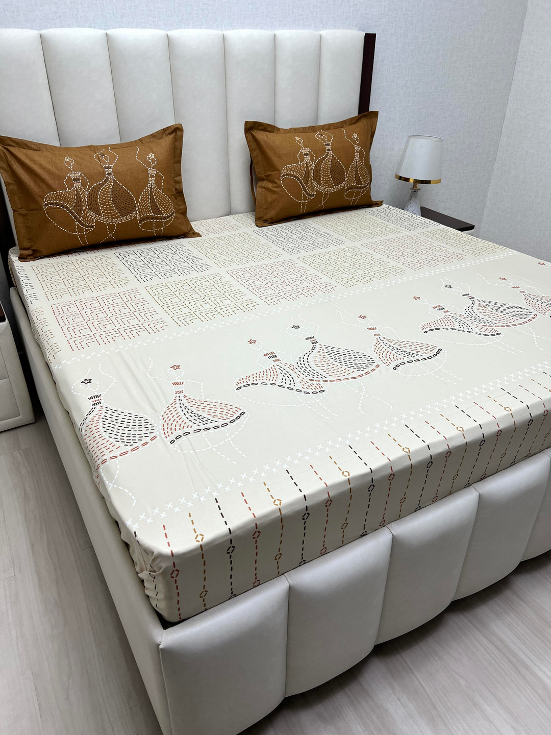 

Pure Decor Cotton King Size Double Bed Bedsheet With 2 Pillow Covers 2.74m X 2.74m, Brown