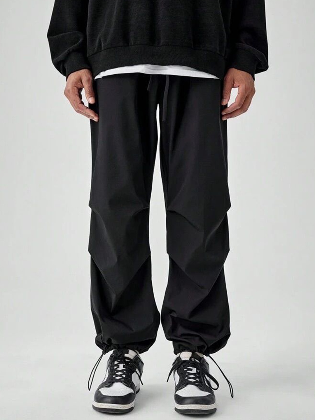 

TABADTOD Men Relaxed Loose Fit Cargos, Black