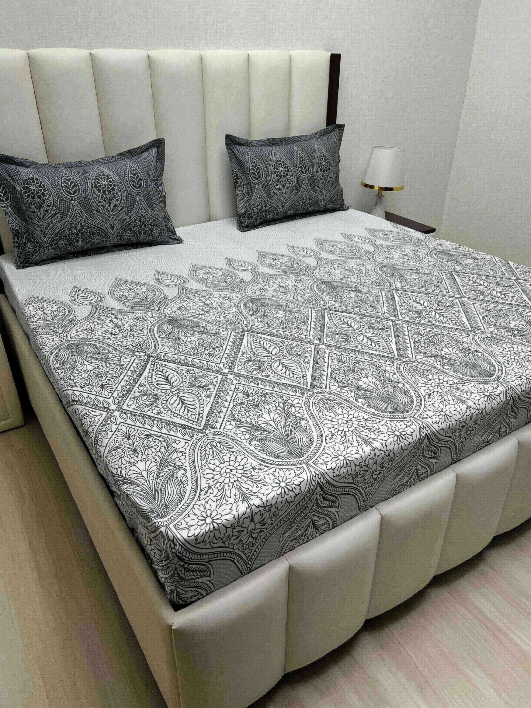 

Pure Decor Cotton King Size Double Bed Bedsheet With 2 Pillow Covers 2.74m X 2.74m, White